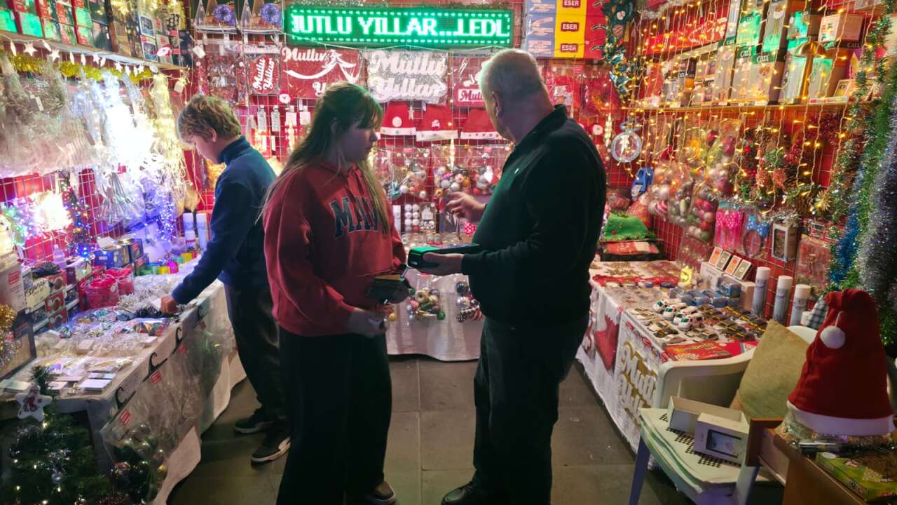 Marmaris'te Yeni Yıl Panayırı Yoğun İlgi Görüyor 1